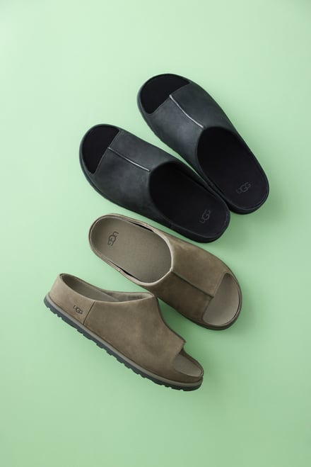 アグのサンダル