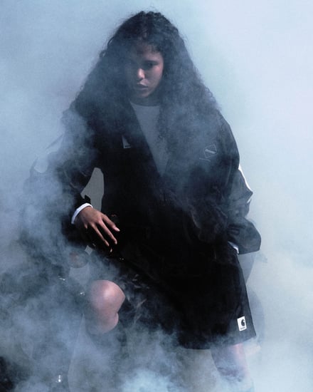 エフシーレアルブリストル×カーハート WIP 着用画像