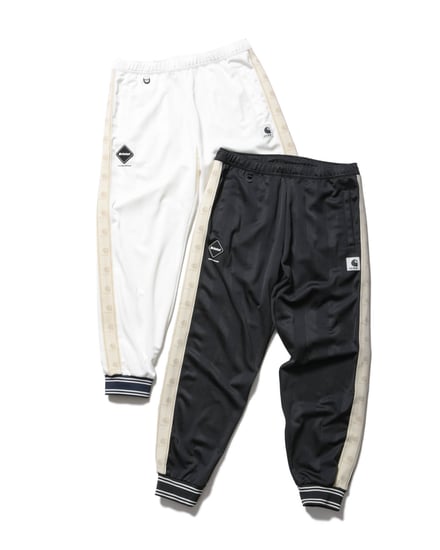 エフシーレアルブリストル×カーハート WIP アイテム画像