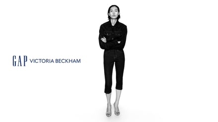 ギャップとヴィクトリア・ベッカムのコラボアイテム　着用画像