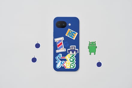 ステッカーを貼ったスマホの画像