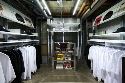 グラフペーパー オオサカ 店内の画像