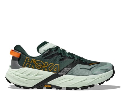 ランニングシューズ