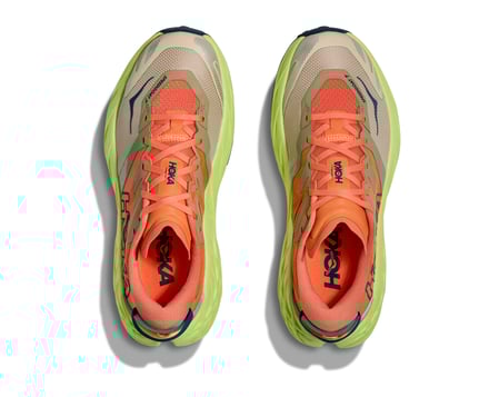 ランニングシューズ