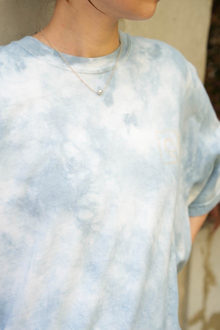 フィーニーとアイロス・ダイイングのコラボTシャツ