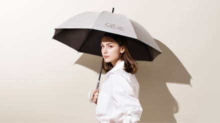 リファ新作日傘ビジュアル画像