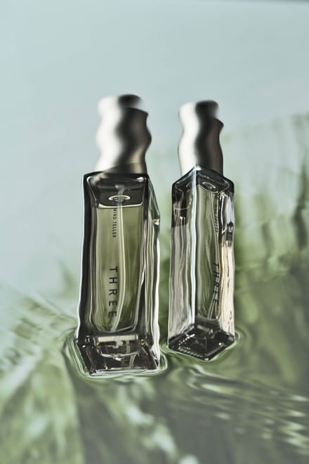 スリー エッセンシャルセンツ 画像