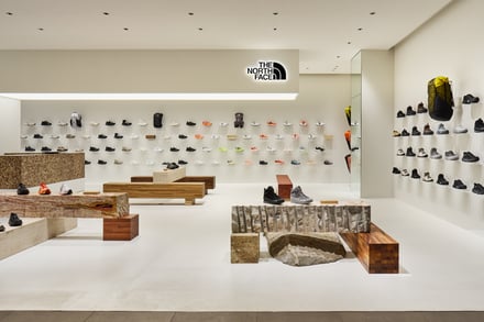 「ザ・ノース・フェイス フットウエア シンサイバシ」の店頭画像