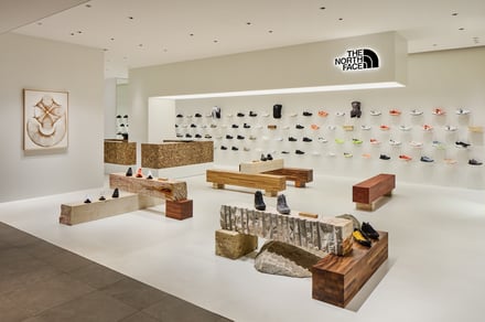 「ザ・ノース・フェイス フットウエア シンサイバシ」の店頭画像