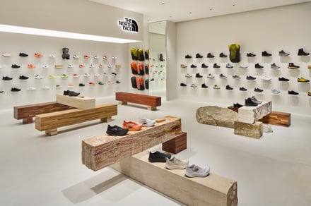 「ザ・ノース・フェイス フットウエア シンサイバシ」の店頭画像