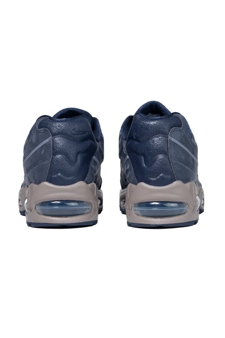 「ワークスアウト」が日本初の旗艦店をオープン