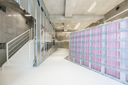 「ワークスアウト」が日本初の旗艦店をオープン