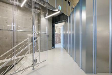 「ワークスアウト」が日本初の旗艦店をオープン