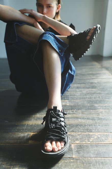 Y’sとFlower MOUNTAINのコラボシューズ