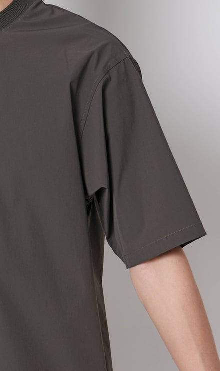 Tシャツ