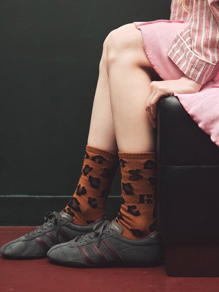 ジャーナル スタンダード「LOGO SOCKS」着用画像