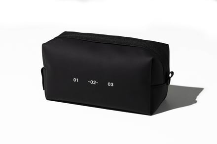 限定ノベルティ「オリジナルポーチ」