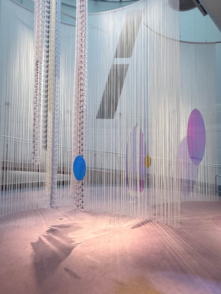 ワコール展示「Back to the Essence」の様子