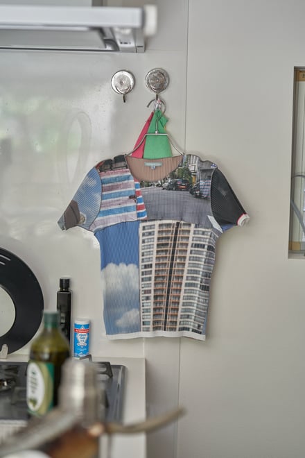 GPAPHIC SCRAP TOP