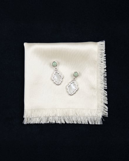 ピアス