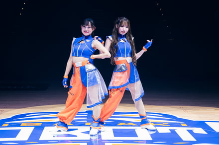 新ユニフォーム着用画像