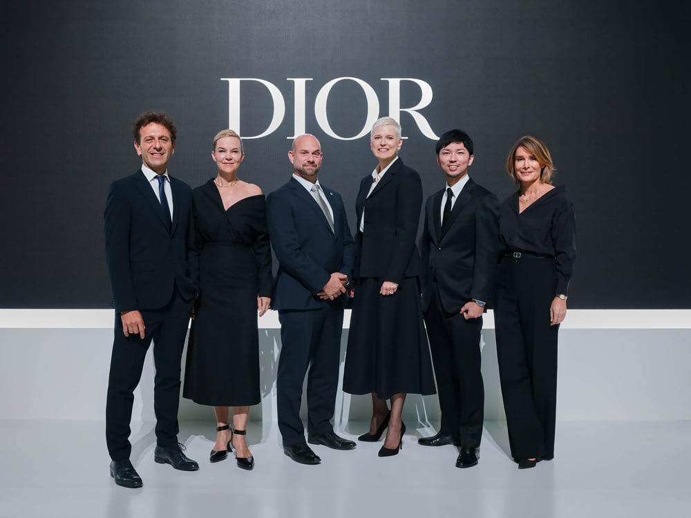 ���󥿥ӥ�`?��Մ