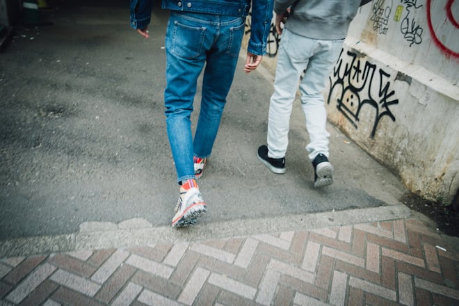 アクネ「ブロ コンスト」が渋谷から発信するデニムの新概念