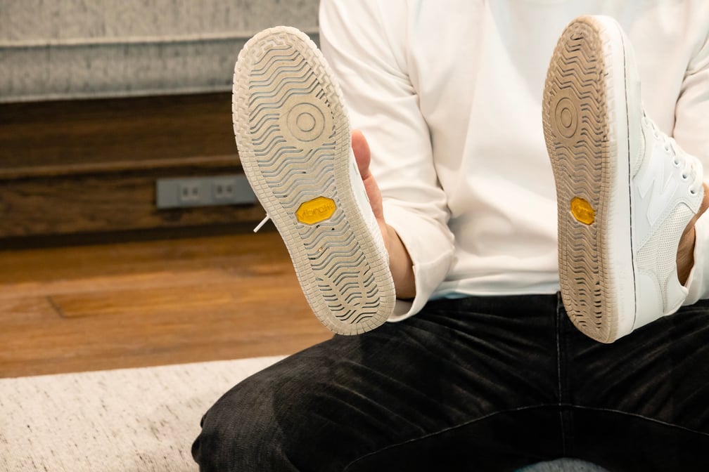 New Balance コラボスニーカー