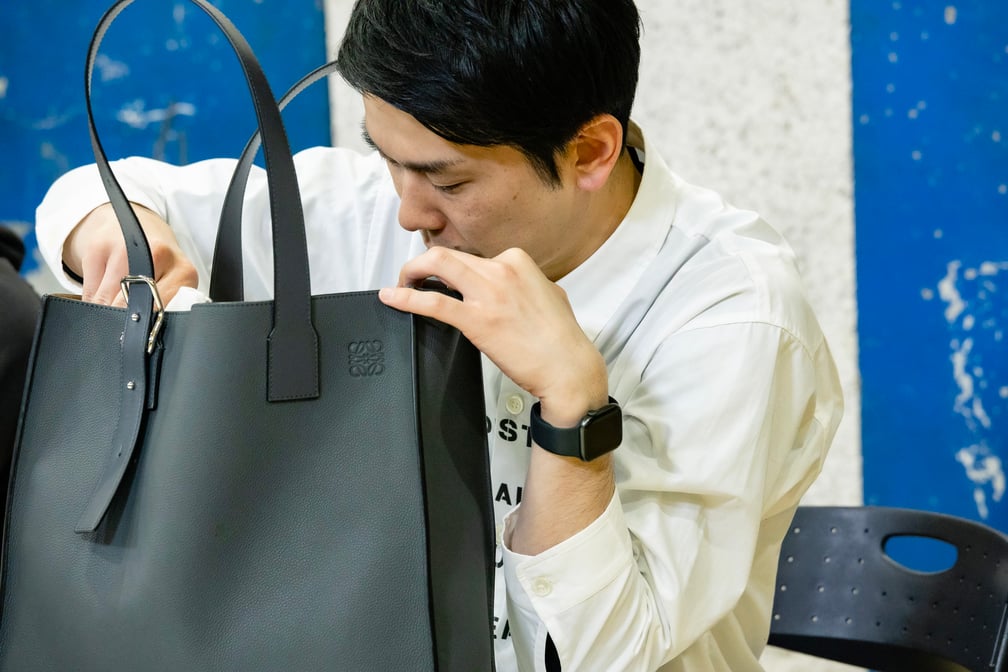 かまいたち 濱家 ロエベ バッグ ロゴ期 卒業