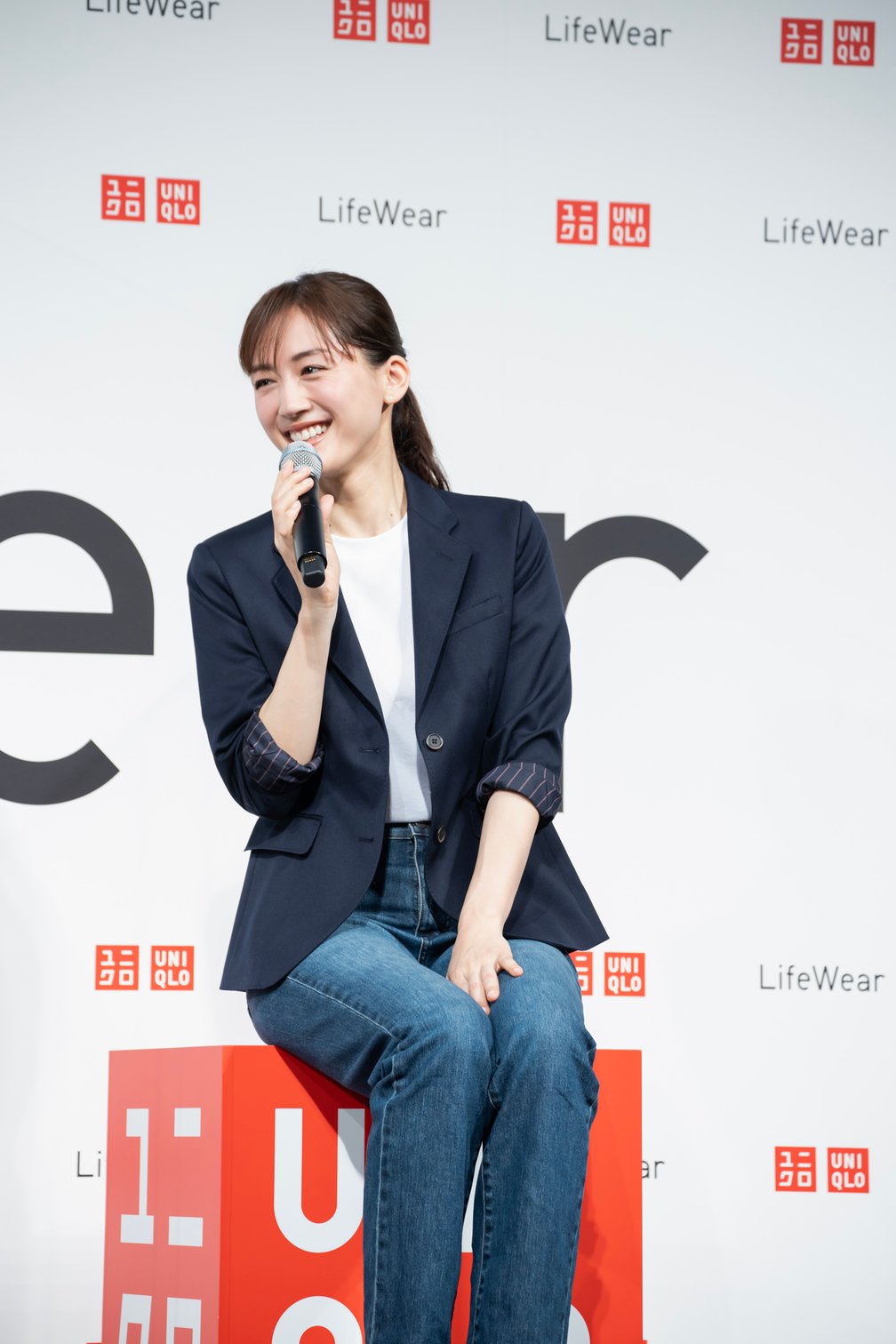 綾瀬はるか ユニクロ アンバサダー