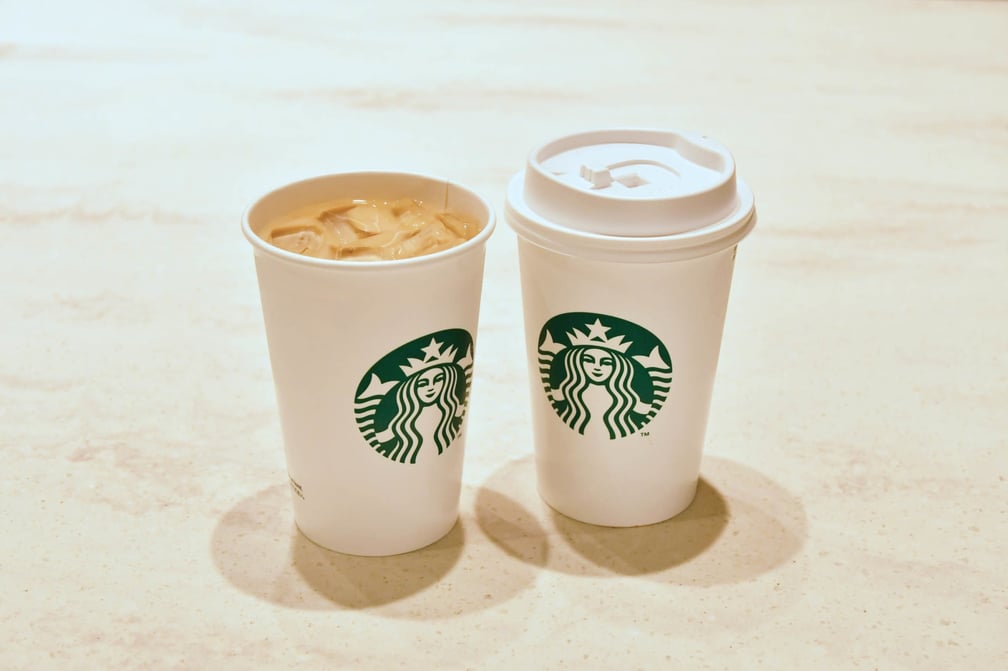 スターバックス 紙カップ