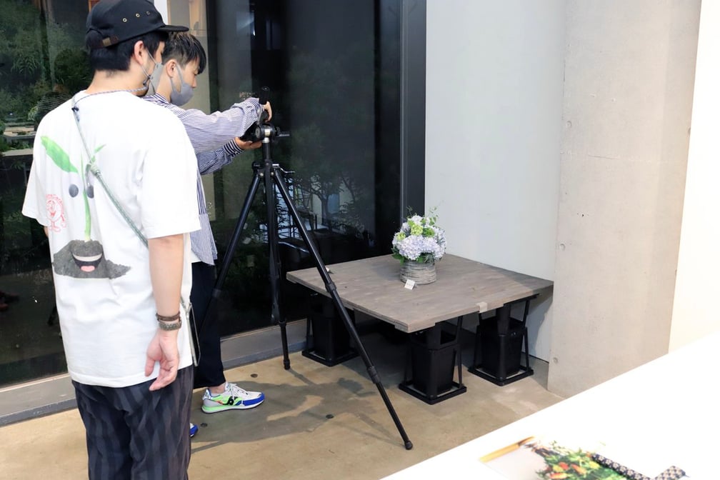 「ニコライ バーグマン フラワーズ & デザイン」でのフラワーアレンジメントスクールの様子