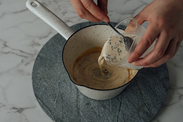 ミスターチーズケーキのシェフが考案した「紅茶のパンナコッタ」のレシピ