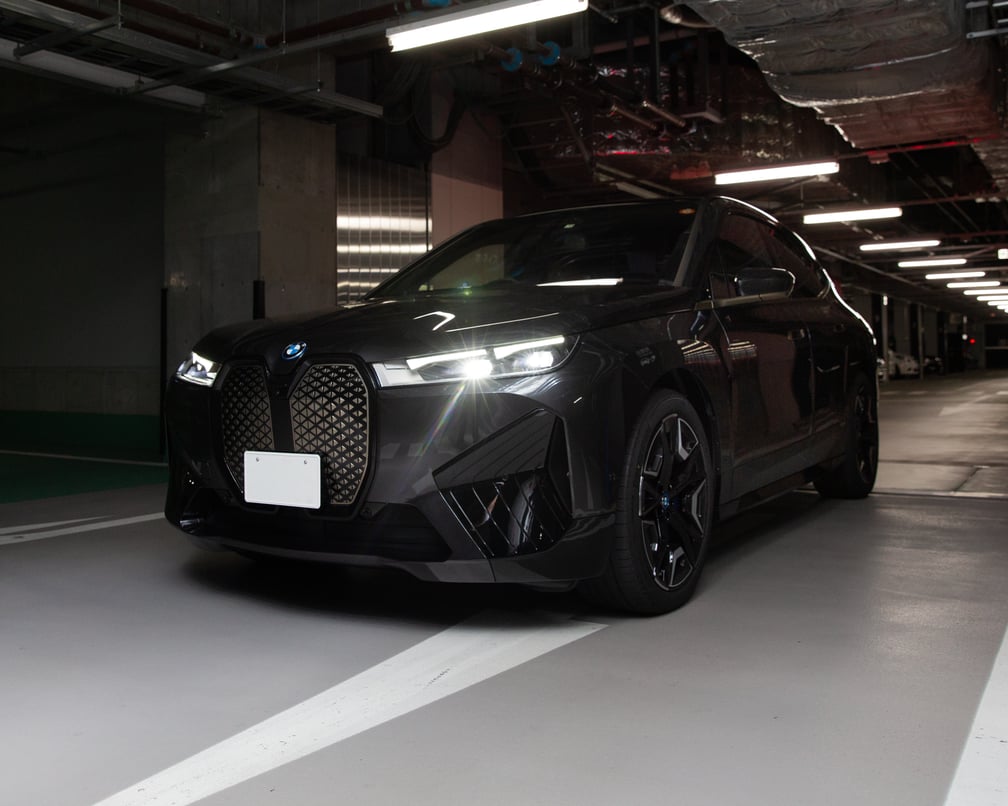 BMW iX xDrive40 車 EV