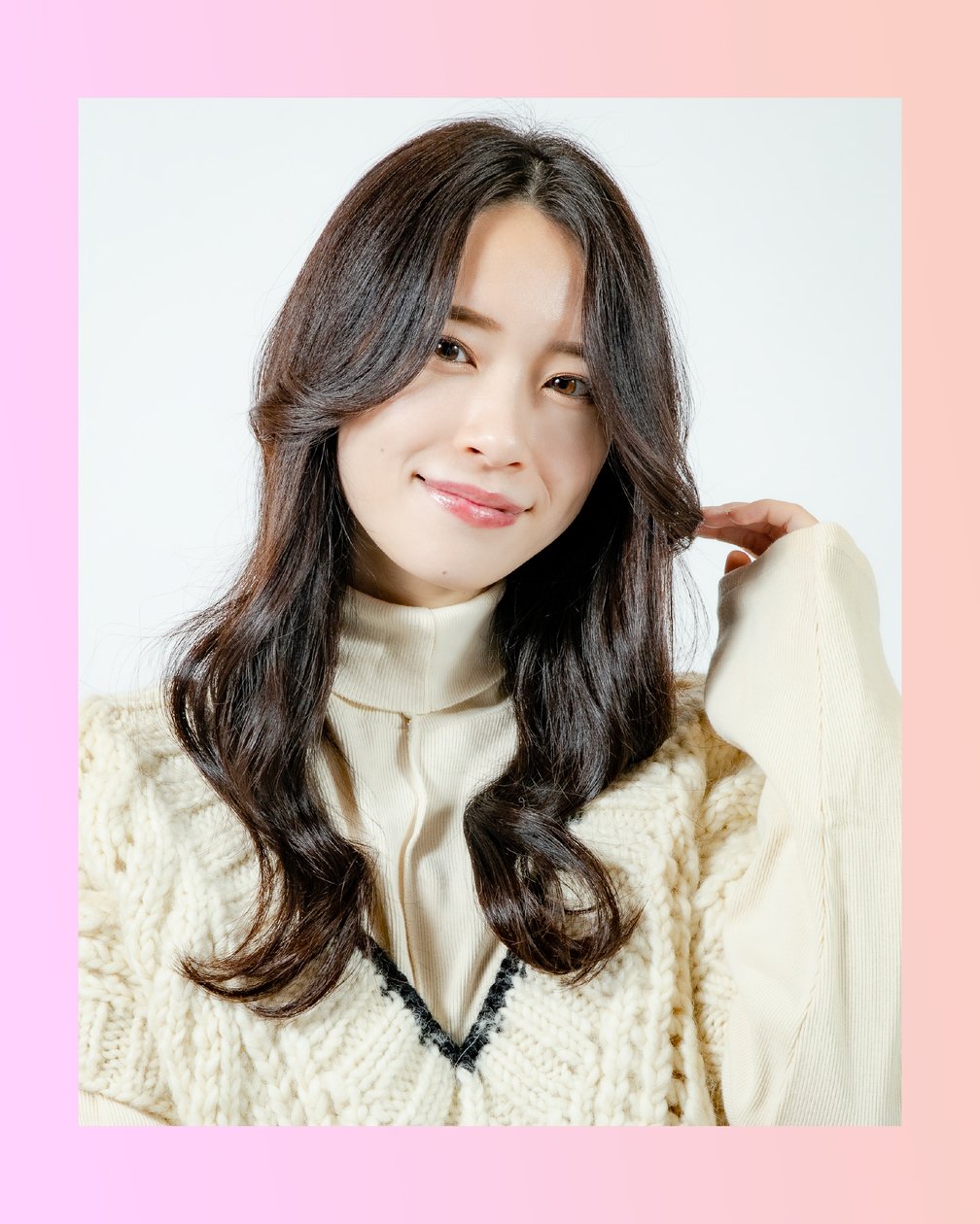 ウエラのルミナススプレーは美しい艶(ツヤ)と質感の美しい髪を叶えてくれます。カラーヘアに影響を与える紫外線や熱、湿気、静電気、摩擦といった日常のダメージ要因から髪を守るオイルスプレーです。