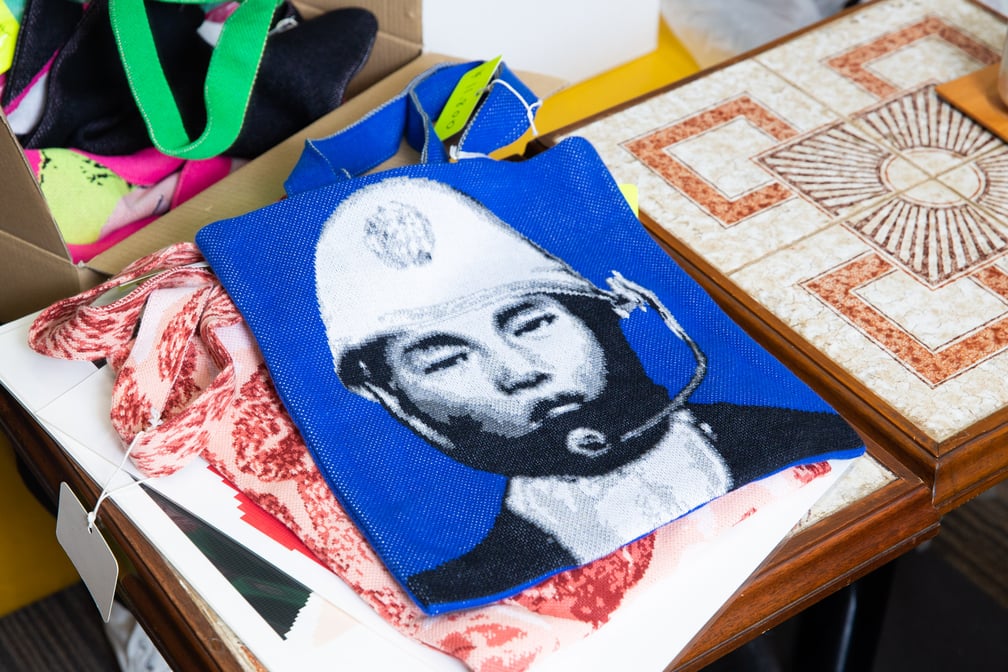 三億円事件 ニット バッグ
