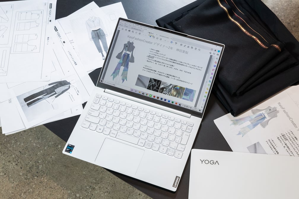 レノボ Yoga 大学生 Keio Fashion Creator carutena