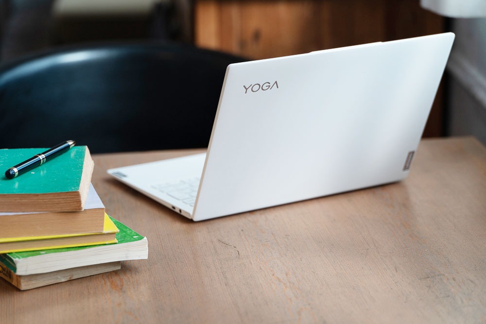 レノボのパソコン「Yoga」シリーズ
