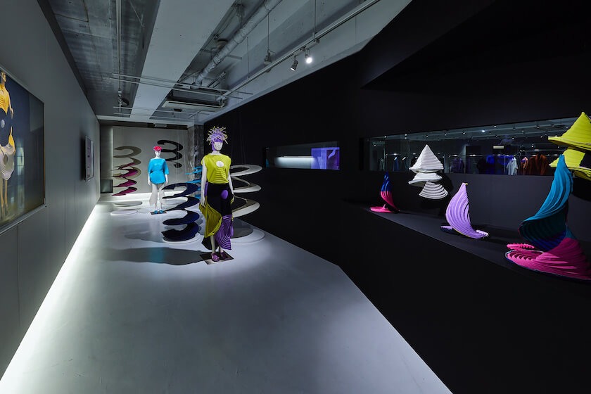 イッセイ ミヤケ センバの展示スペース