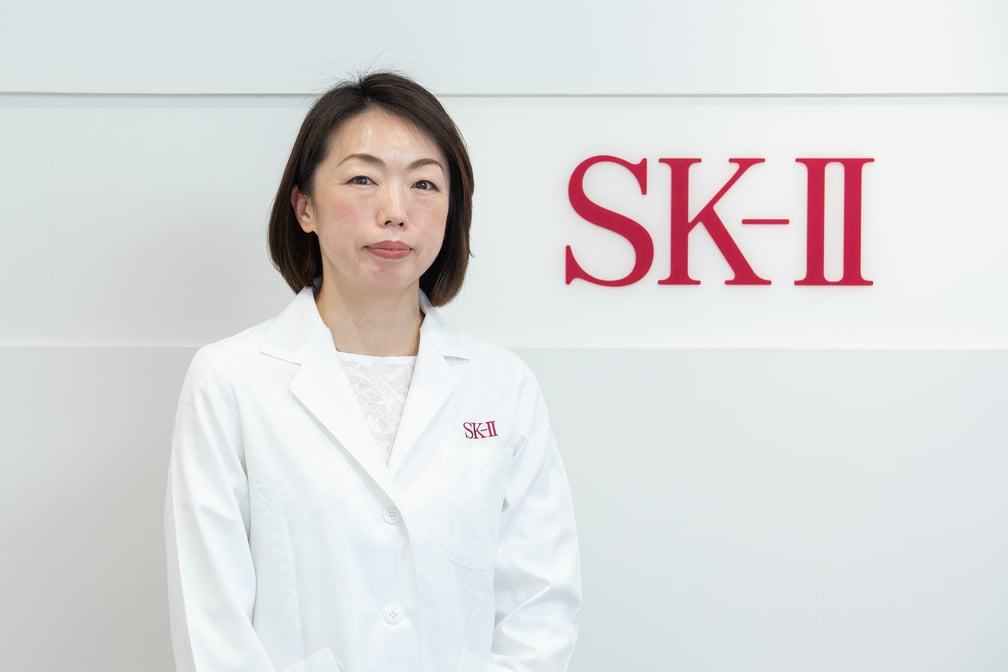 第1回は、日本発「SK-II」で“美白の神”“感触のマジシャン”と呼ばれる湯山恵津子氏