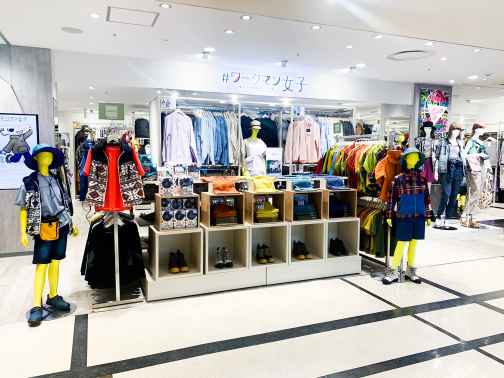#ワークマン女子 銀座イグジットメルサ店の店内