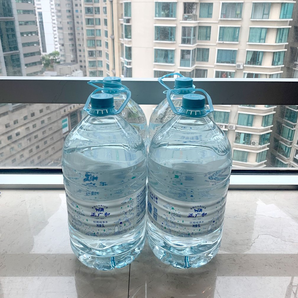 大量の水
