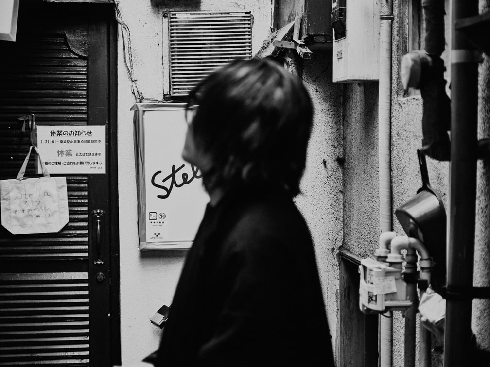 宇多田ヒカルのBADモードを撮影したtakayの後ろ姿