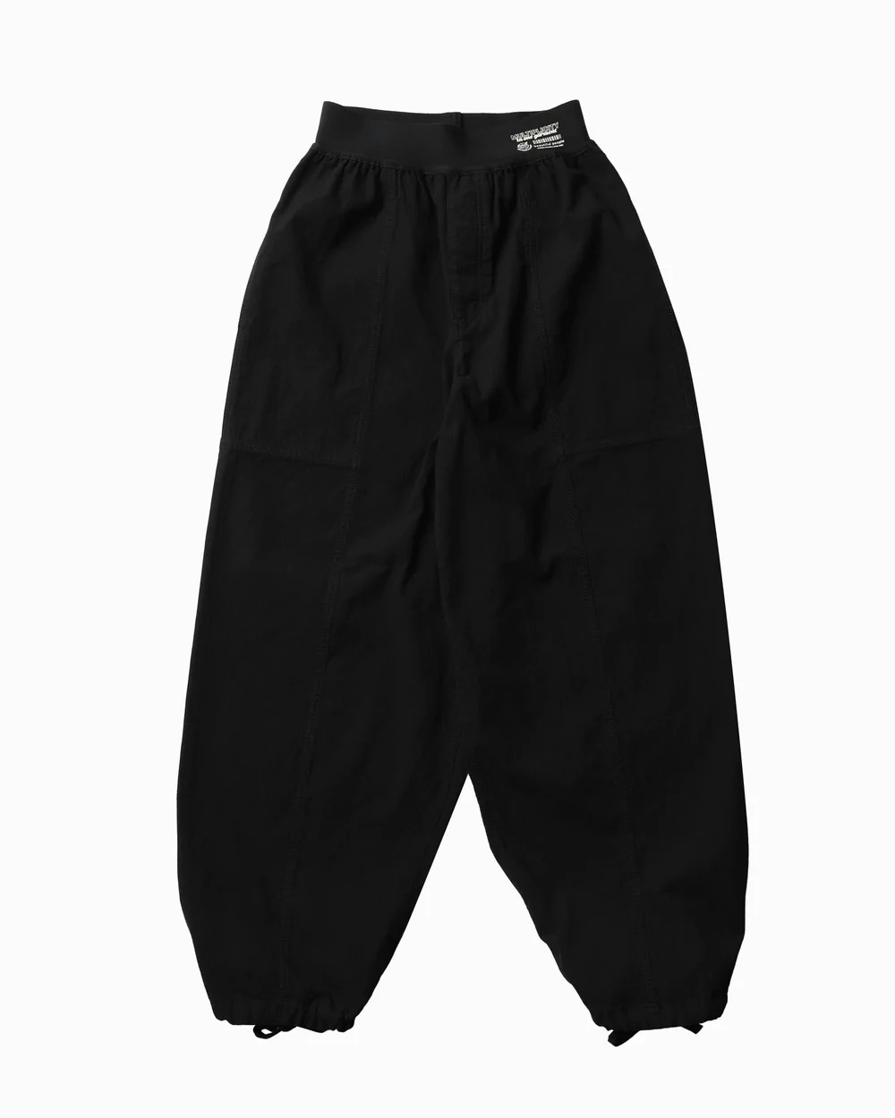 ブラックのガーメントダイドパンツ