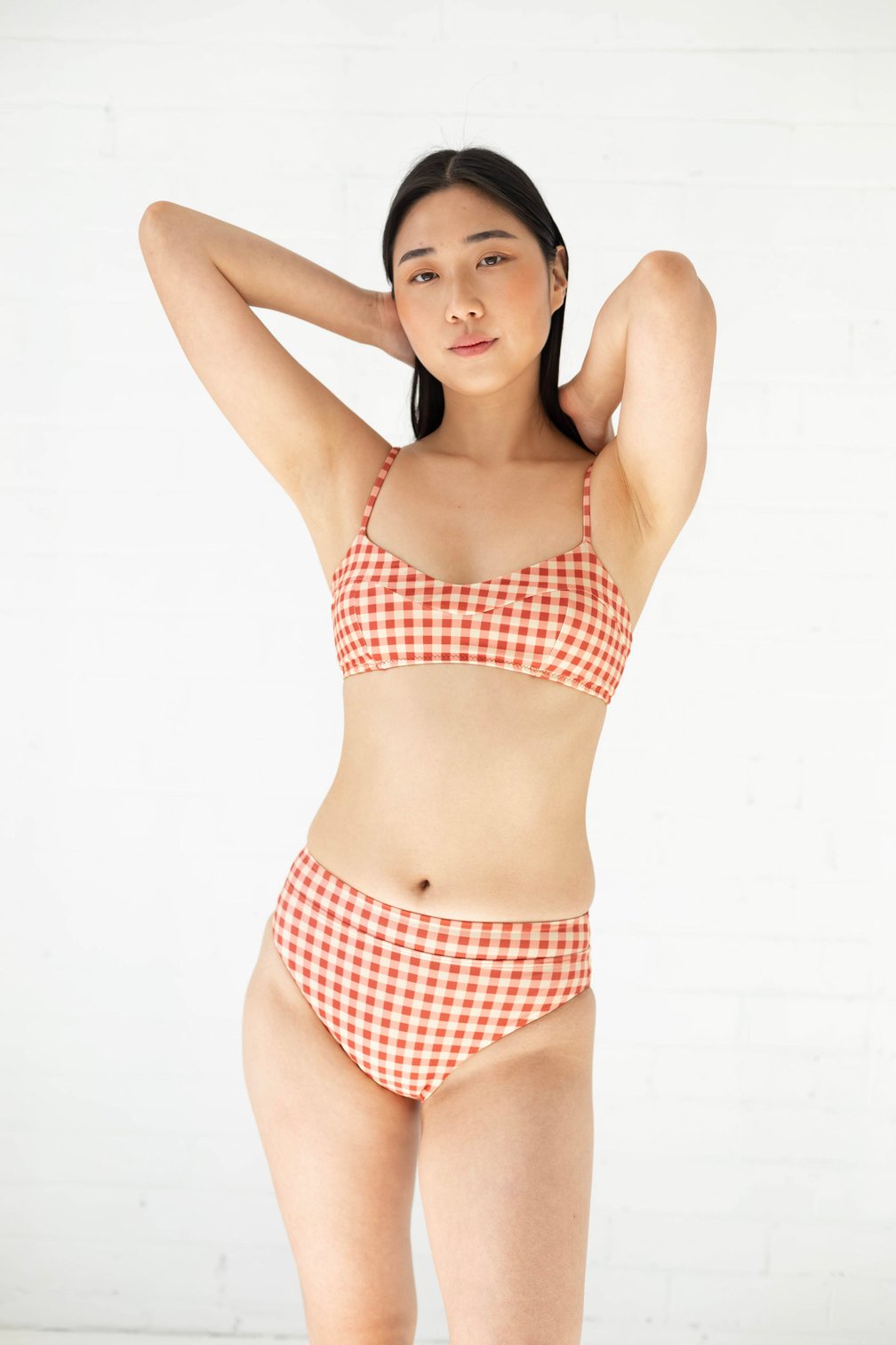 女性用水着「ビキニ」の例
