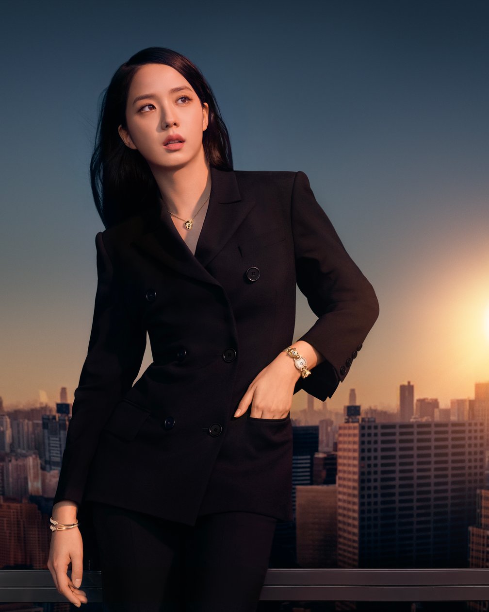 女性
