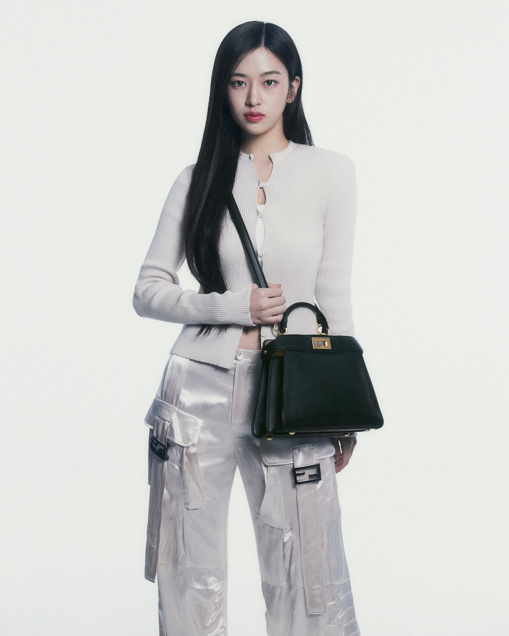 女性