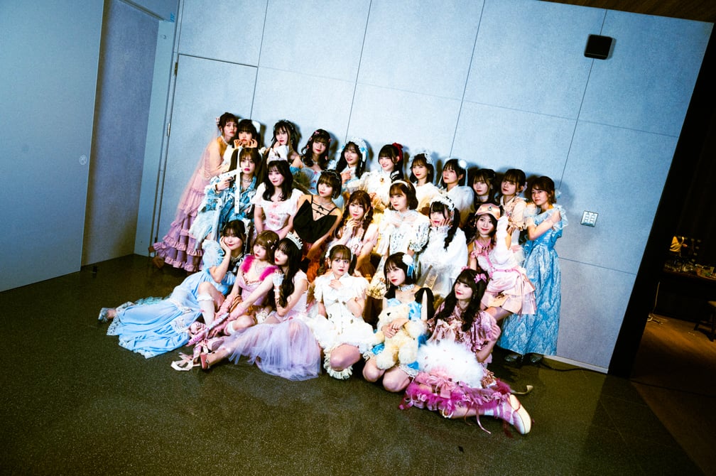 ラルムのランウェイを歩いたモデルの集合写真