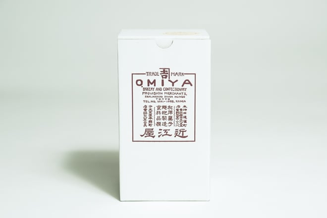 お菓子の箱