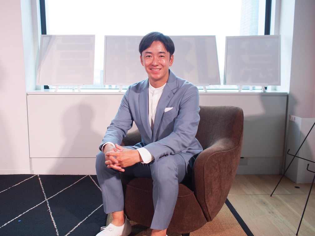斎藤佑樹プロデュースのハンカチ店がスタート